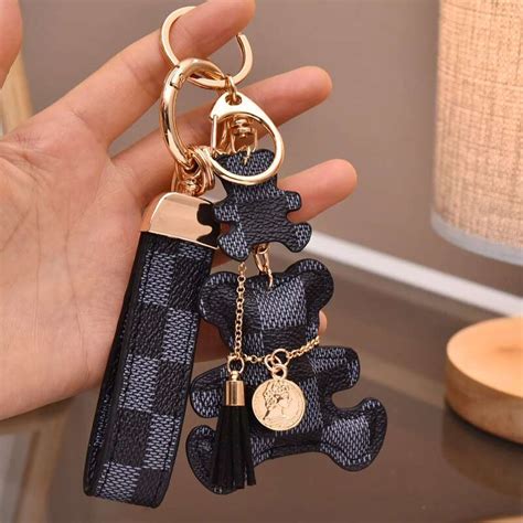 louis vuitton keychains for women